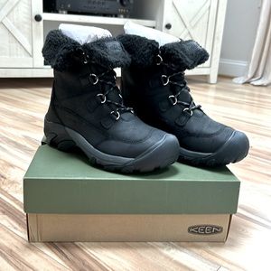 NIB Keen Waterproof Betty Boots Sold out online
